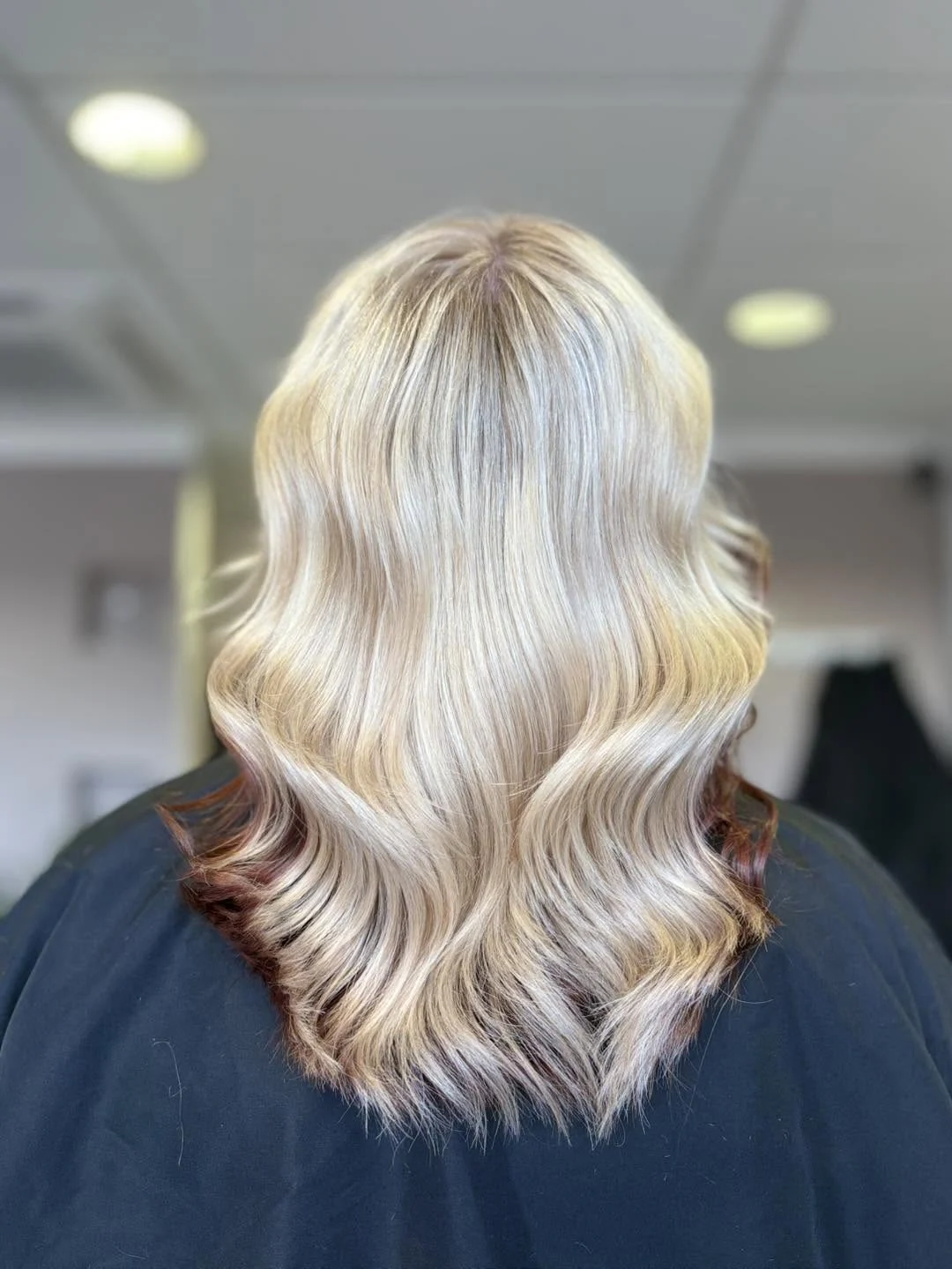 Dimensional brunette colour created at Kapilli
